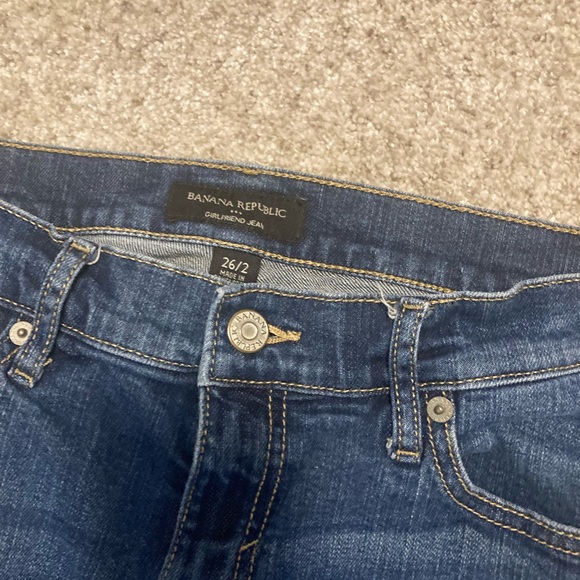 Banana Republic girlfriend jeans - Picture 1 of 3